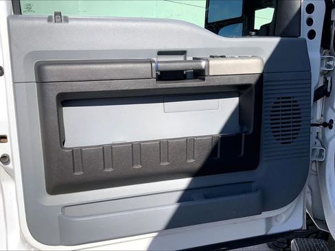 Used 2016 Ford F250 XLT image 21