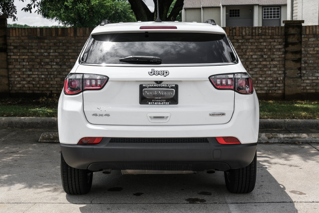 Used 2023 Jeep Compass Latitude AWD/4WD image 18