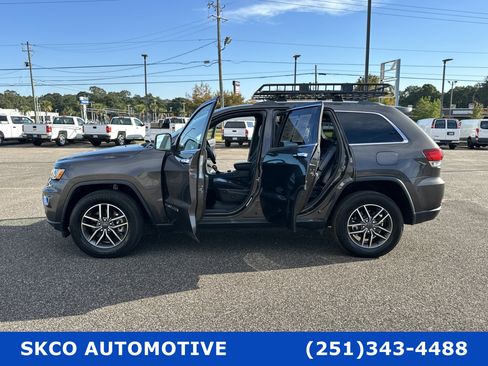 Used 2021 Jeep Grand Cherokee Limited image 31