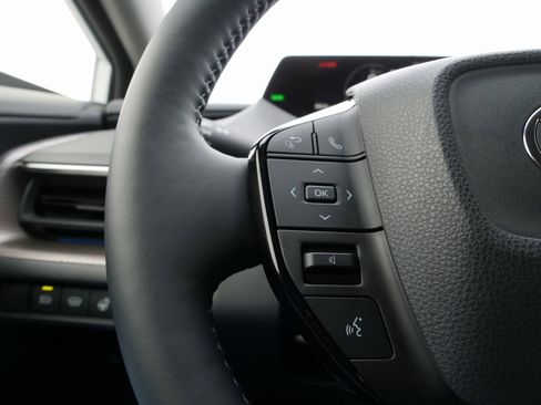 Used 2025 Toyota Prius XLE image 23