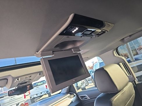 Used 2020 GMC Yukon Denali w/ Denali Ultimate Package image 12