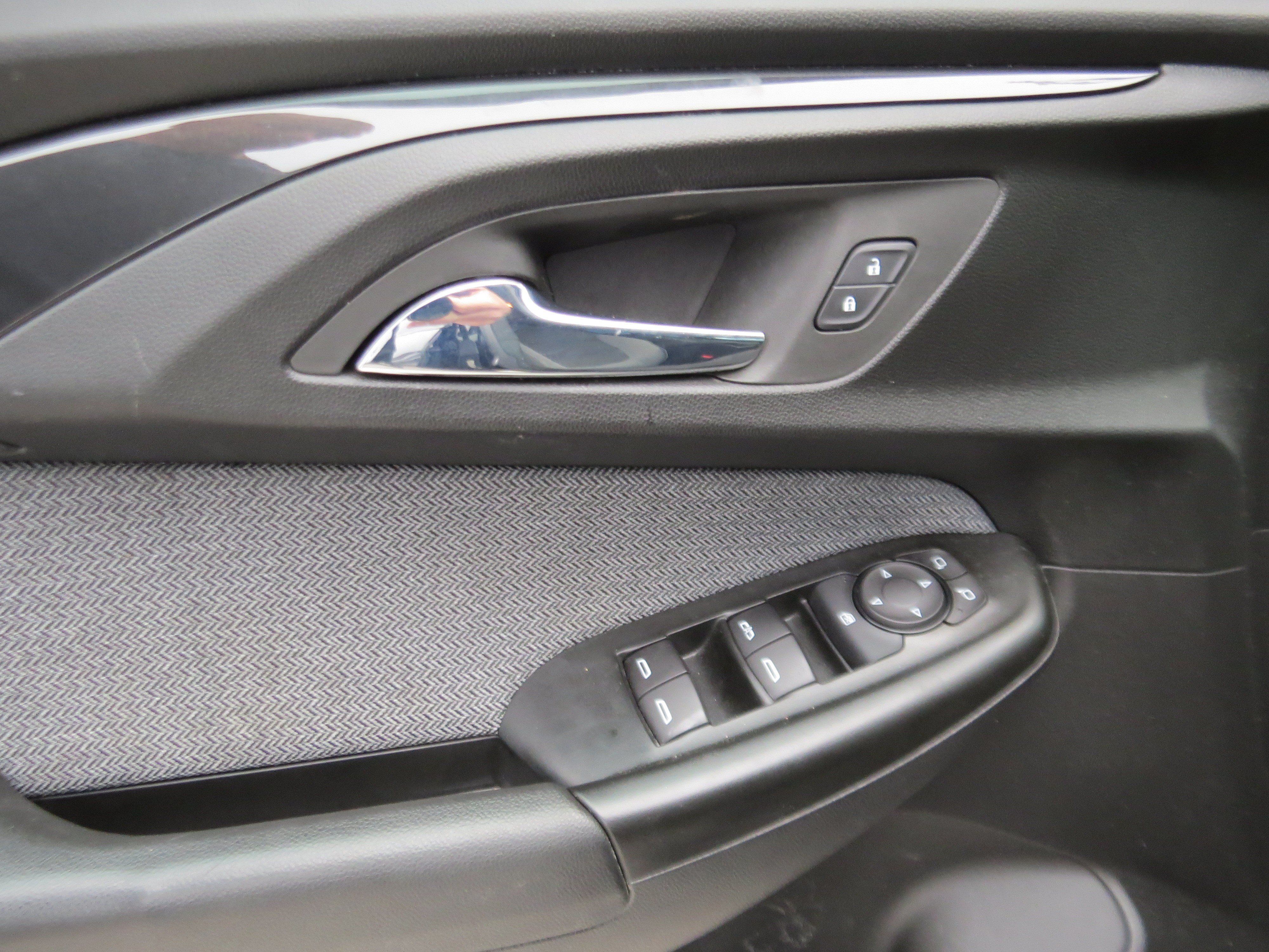 Used 2022 Chevrolet TrailBlazer LT w/ Convenience Package FWD image 14
