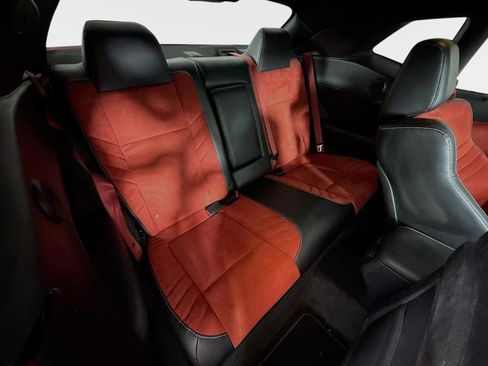 Used 2015 Dodge Challenger SRT Hellcat image 23