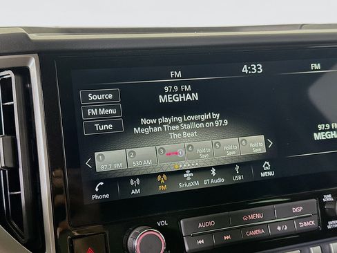 Used 2025 Nissan Frontier SV image 21