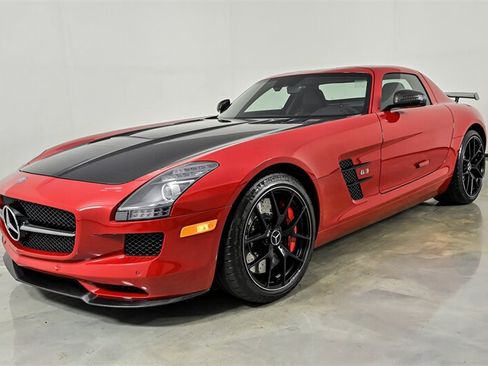Used 2015 Mercedes-Benz SLS AMG GT Final Edition image 8