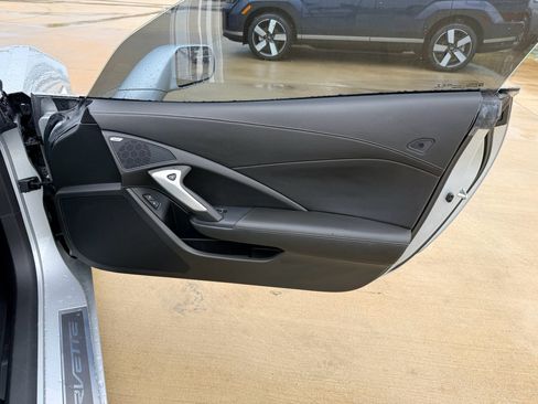Used 2016 Chevrolet Corvette Stingray Coupe RWD image 16