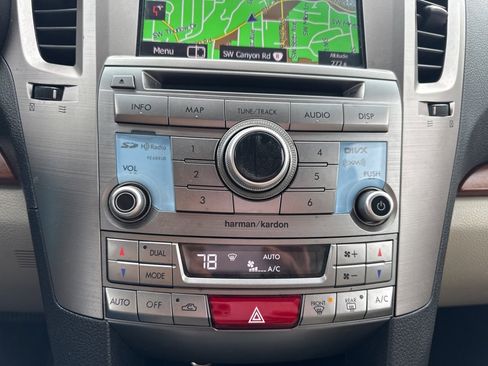 Used 2014 Subaru Outback 3.6R Limited image 23