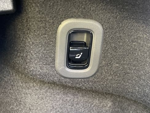 New 2026 Mercedes-Benz CLE 53 AMG 4MATIC Cabriolet image 18