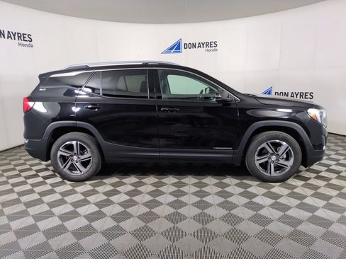 Used 2021 GMC Terrain SLT w/ Infotainment Package II AWD/4WD image 9