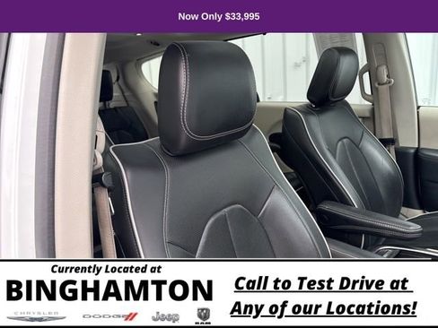 Used 2023 Chrysler Pacifica Limited image 33