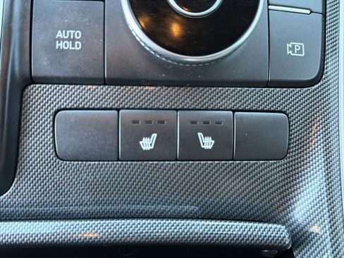 Used 2022 Hyundai Santa Fe SEL w/ Convenience Package image 9