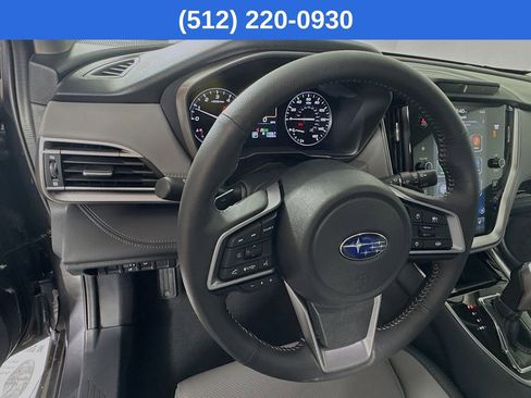 Used 2025 Subaru Outback Limited image 12