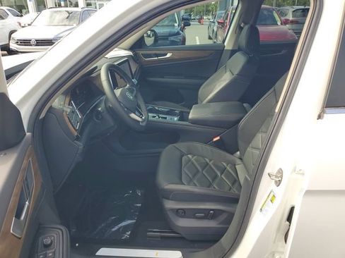New 2026 Volkswagen Atlas SE FWD image 18