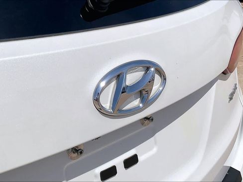 Used 2017 Hyundai Santa Fe Sport w/ 2.4L Tech Package 04 FWD image 30