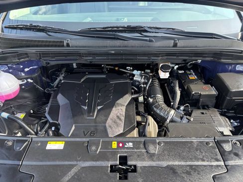 Used 2026 Kia Carnival FWD image 35