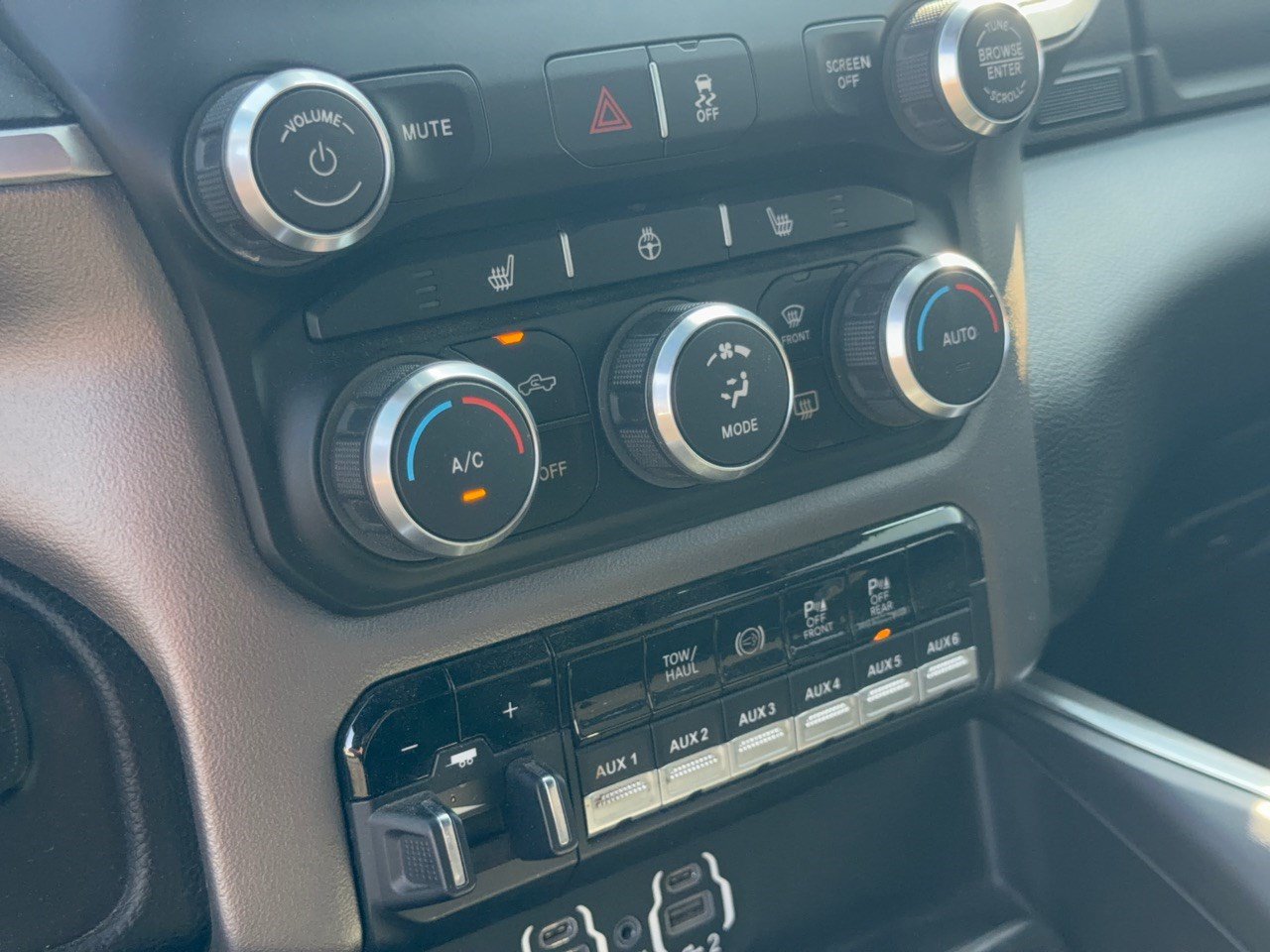 Used 2019 RAM 3500 Big Horn AWD/4WD image 22