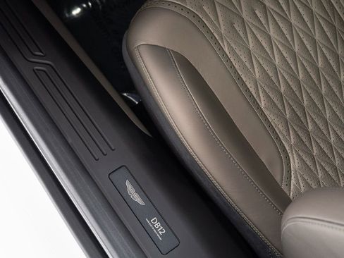 Used 2026 Aston Martin DB12 Coupe RWD image 12