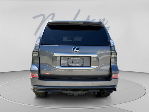 Used 2023 Lexus GX 460 Luxury w/ Sport Design Package AWD/4WD image 7