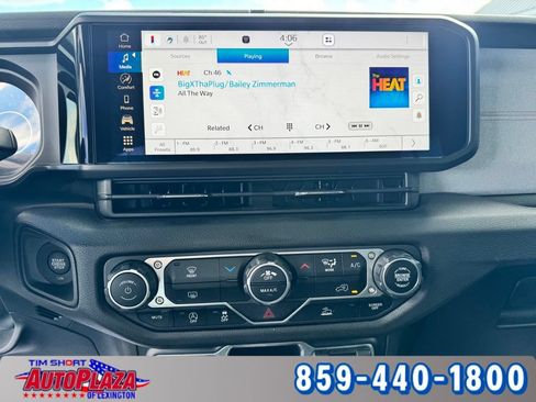 Used 2024 Jeep Gladiator Sport AWD/4WD image 5