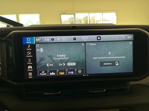 Used 2025 Jeep Wrangler Sahara AWD/4WD image 31