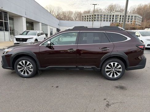 Used 2025 Subaru Outback Touring XT w/ Tech Package 3 image 8