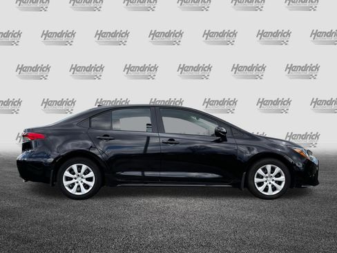 Used 2025 Toyota Corolla LE image 11