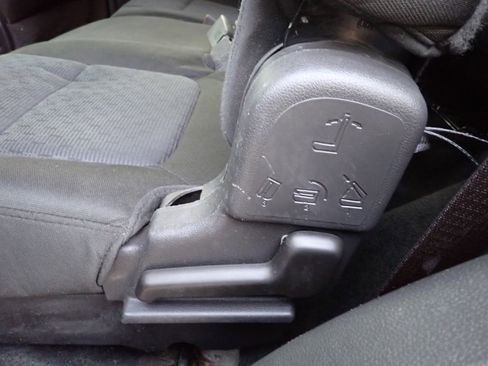 Used 2013 Ford Explorer XLT w/ Class III Trailer Tow Pkg image 28