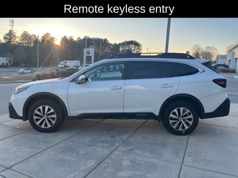 Used 2021 Subaru Outback Premium image 7
