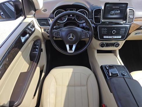 Used 2017 Mercedes-Benz GLE 350 4MATIC image 2