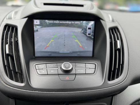 Used 2018 Ford Escape SEL image 14