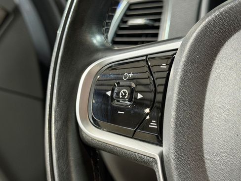 Used 2019 Volvo XC90 T6 Momentum w/ Protection Package AWD/4WD image 13