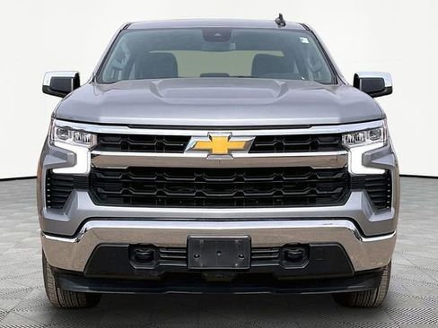 Used 2023 Chevrolet Silverado 1500 LT image 2