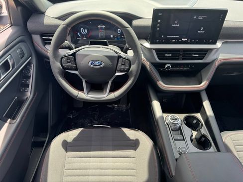 New 2026 Ford Explorer ST-Line w/ ST-Line Street Pack AWD/4WD image 17