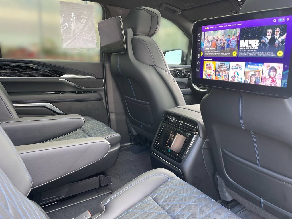 Certified 2026 Cadillac Escalade IQ Sport 1 AWD/4WD image 31