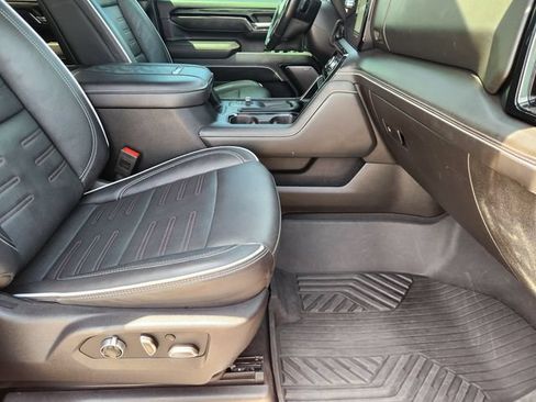 Used 2024 GMC Sierra 2500 AT4X AWD/4WD image 14