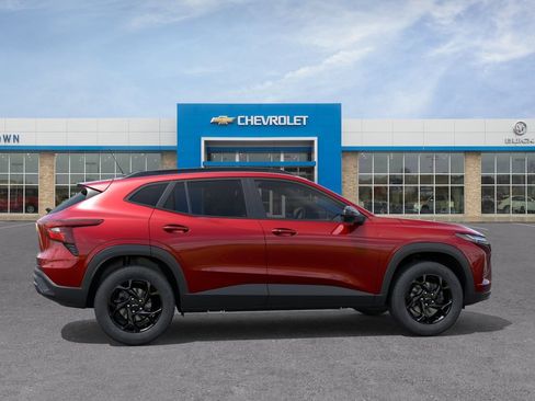 New 2026 Chevrolet Trax LT FWD image 5