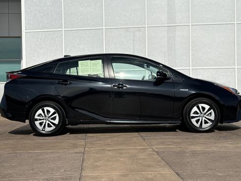 Certified 2018 Toyota Prius Four image 3