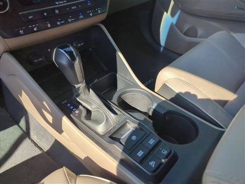Used 2021 Hyundai Tucson Ultimate w/ Cargo Package AWD/4WD image 15