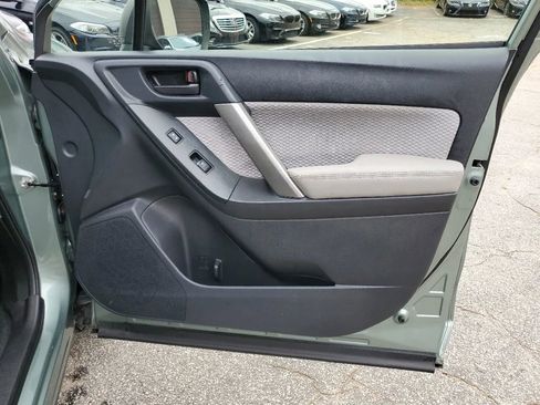 Used 2017 Subaru Forester 2.5i w/ Alloy Wheel Package image 24