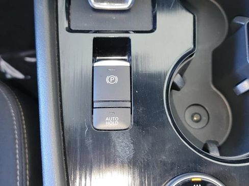 Used 2024 Nissan Rogue S AWD/4WD image 25