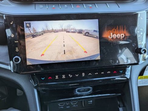 New 2026 Jeep Grand Cherokee Limited image 25