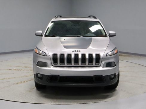 Used 2016 Jeep Cherokee Latitude w/ Comfort/Convenience Group AWD/4WD image 6