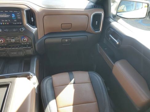 Used 2020 Chevrolet Silverado 1500 High Country w/ Technology Package image 21