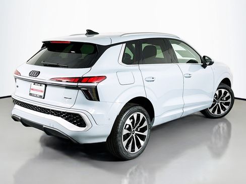 New 2026 Audi Q3 quattro 2.0T AWD/4WD image 13