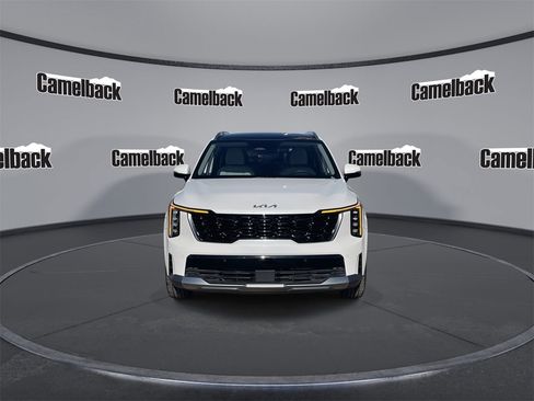 Certified 2025 Kia Sorento EX w/ EX Panoramic Sunroof Package image 2