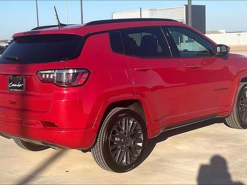 Used 2023 Jeep Compass Limited image 2