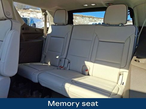 Used 2021 GMC Yukon Denali w/ Denali Ultimate Package image 16