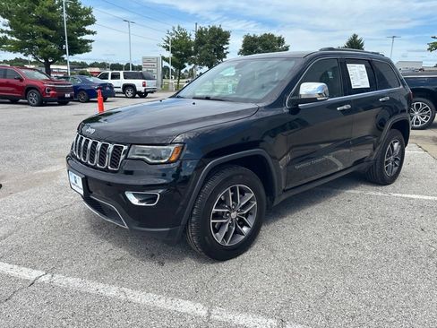 Used 2018 Jeep Grand Cherokee Limited w/ Luxury Group II AWD/4WD image 13