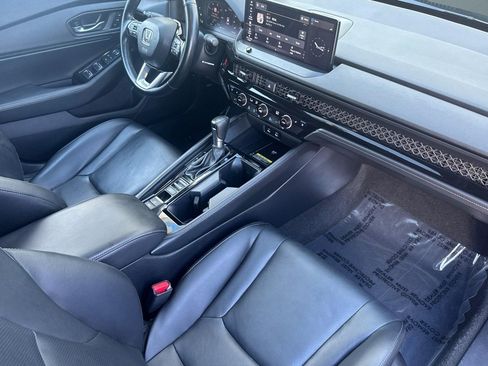 Used 2023 Honda Accord Touring image 32