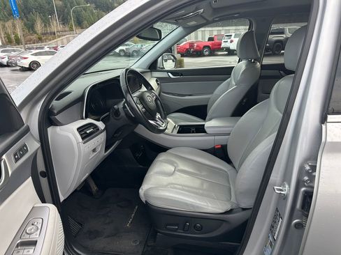 Used 2022 Hyundai Palisade SEL w/ Premium Package image 13